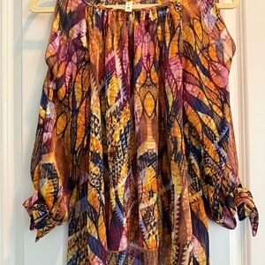 Sheer Patterned Women's Top, EUC, size small